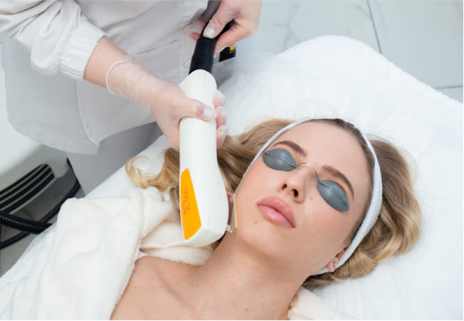 Фототерапия лица на аппарате Nordlys